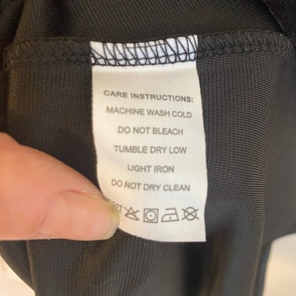 NWT Black Velour Cold Shoulder Maxi Dress With Star Embellishments Size XL - Picture 7 of 9